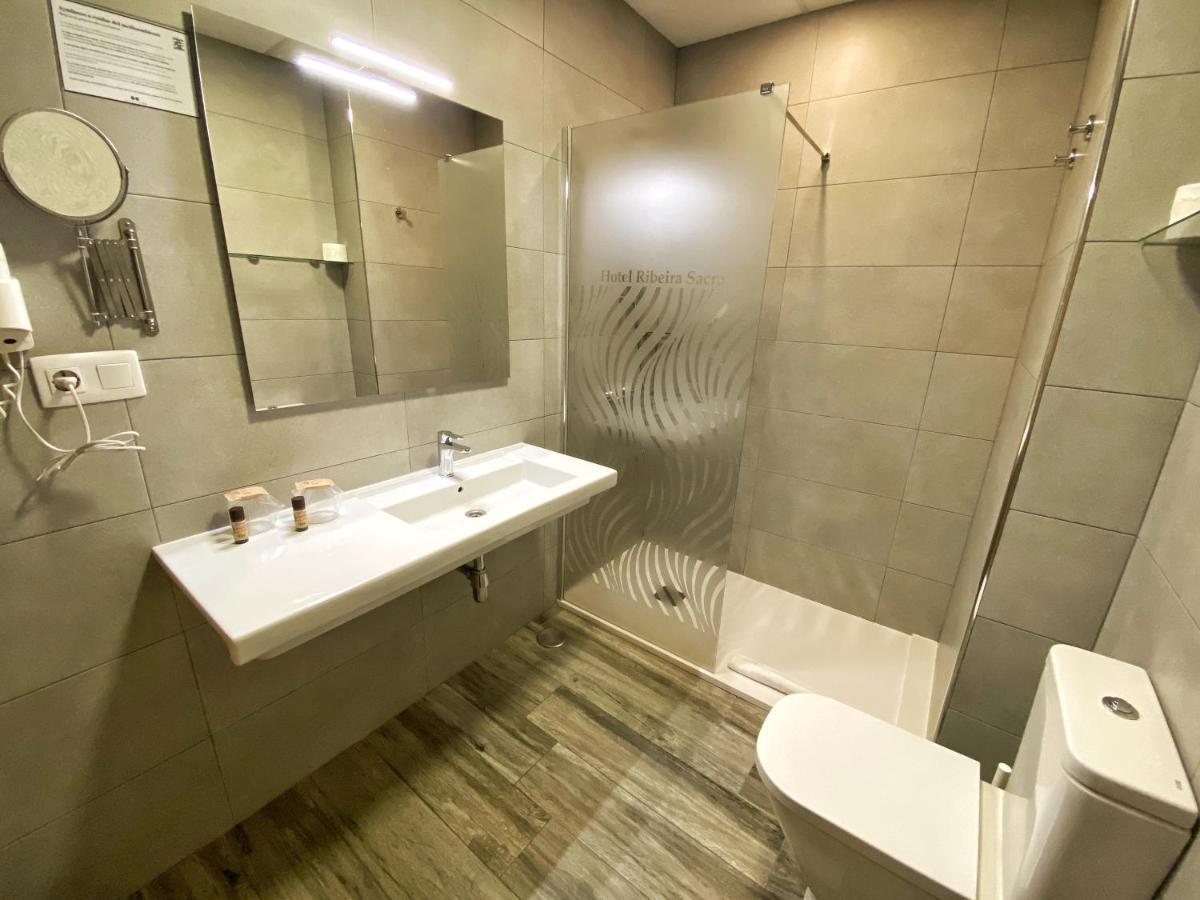 Hotel Ribeira Sacra モンフォルテ・デ・レモス エクステリア 写真